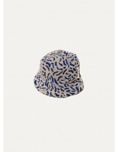 Worm Bucket Hat | Electric Blue s'inspire de l'anatomie humaine